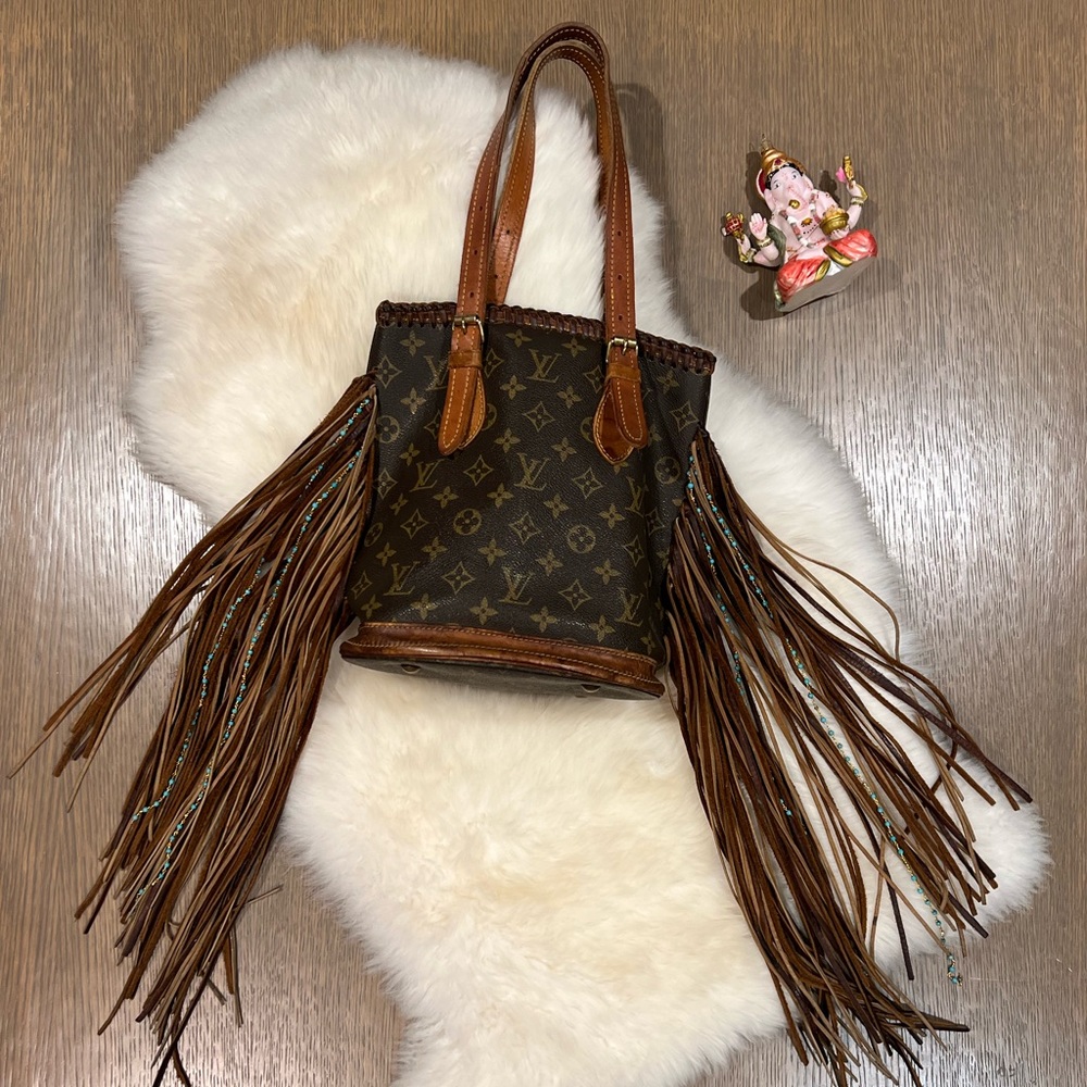 ••Authentic Louis Vuitton “RE-VAMPED” vintage PETITE BUCKET BAG••